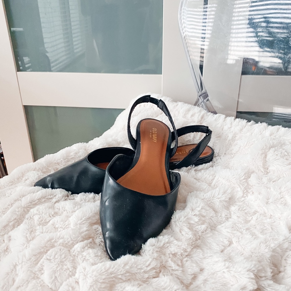 🔴Old Navy Slingback Flats
